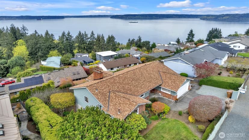 Property photo for 5714 Sealawn Avenue NE, Tacoma photo 3