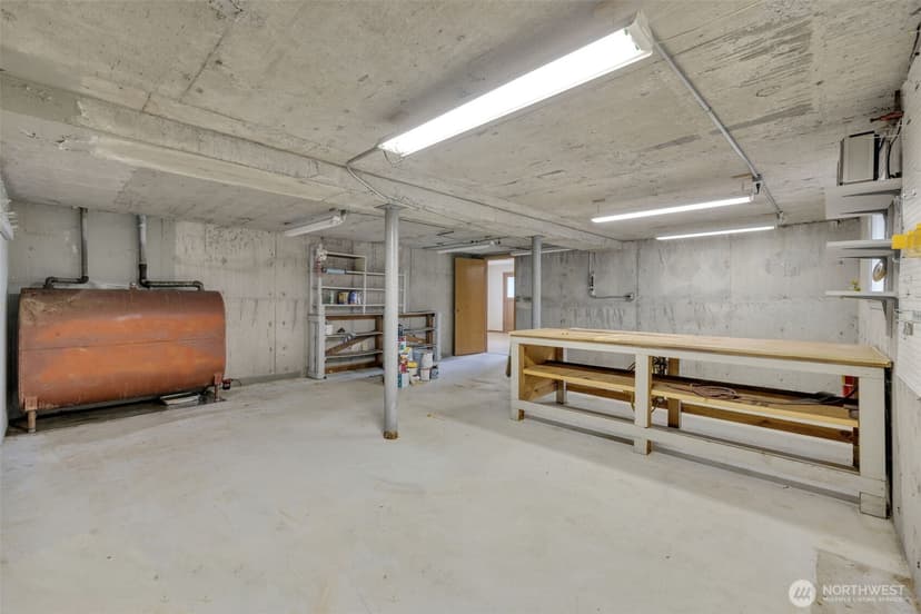 Property photo for 5714 Sealawn Avenue NE, Tacoma photo 18
