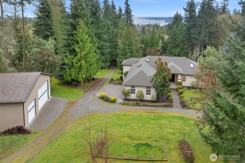 Property photo for 6733 115th Street NW, Marysville