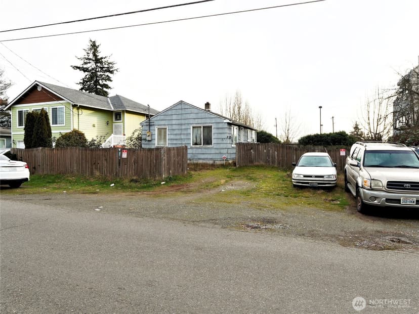 Property photo for 871 SW 135th Street, Burien photo 14