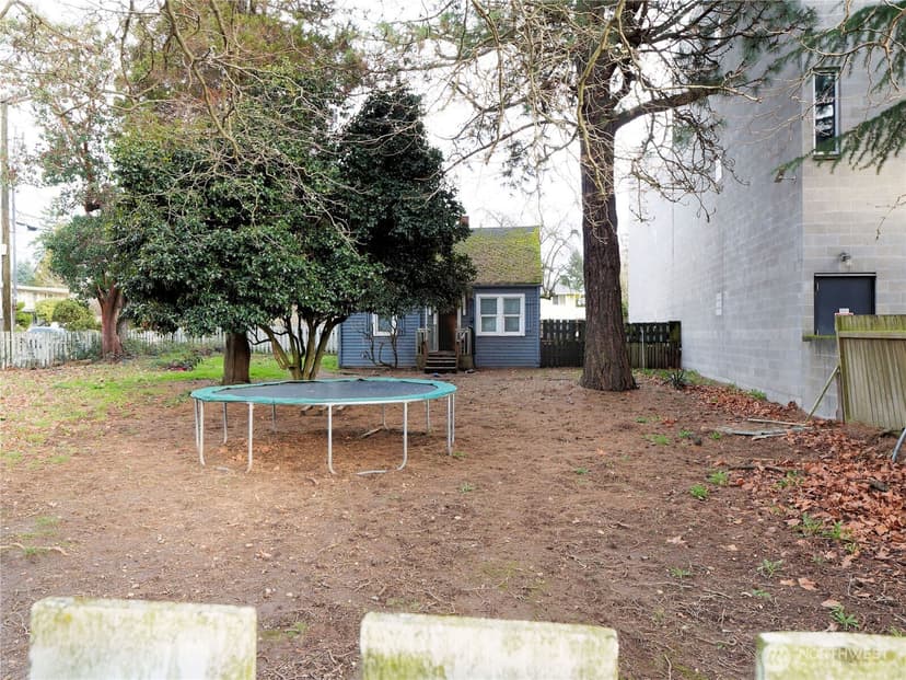 Property photo for 871 SW 135th Street, Burien photo 11
