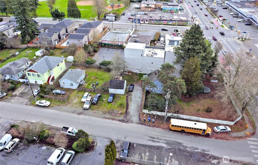 Property photo for 871 SW 135th Street, Burien photo 4