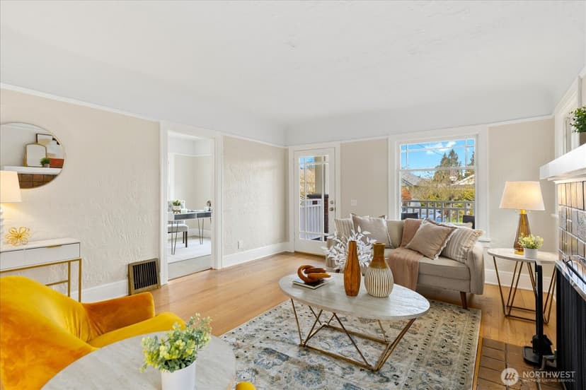 Property photo for 823 NE 58th Street, Seattle photo 5