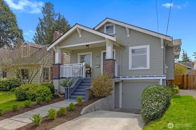 Property photo for 823 NE 58th Street, Seattle photo 2