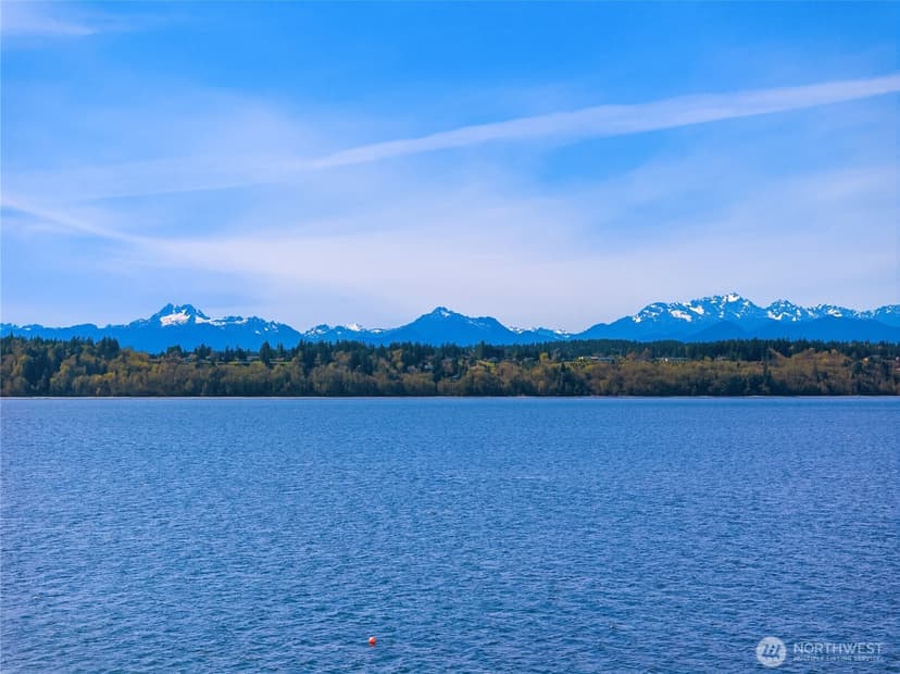 Property photo for 12145 Arrow Point Loop NE, Bainbridge Island photo 25