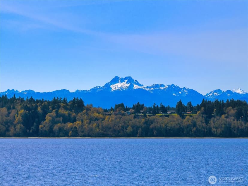 Property photo for 12145 Arrow Point Loop NE, Bainbridge Island photo 17