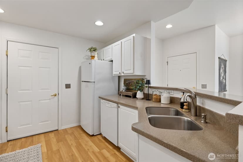 Property photo for 6515 134th Place SE #D2, Snohomish photo 11