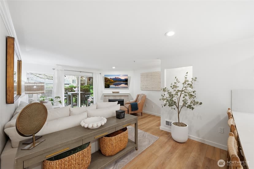 Property photo for 25025 SE Klahanie Boulevard #K101, Sammamish photo 6