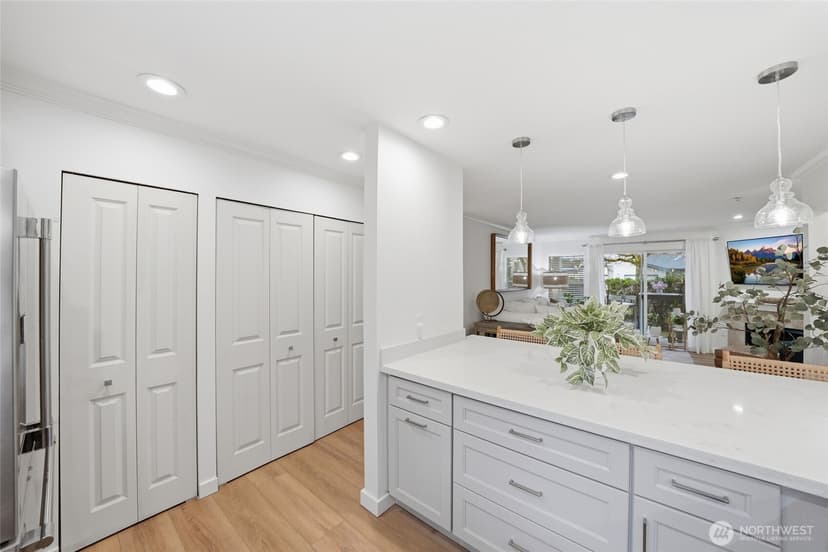 Property photo for 25025 SE Klahanie Boulevard #K101, Sammamish photo 10