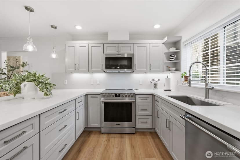 Property photo for 25025 SE Klahanie Boulevard #K101, Sammamish photo 8