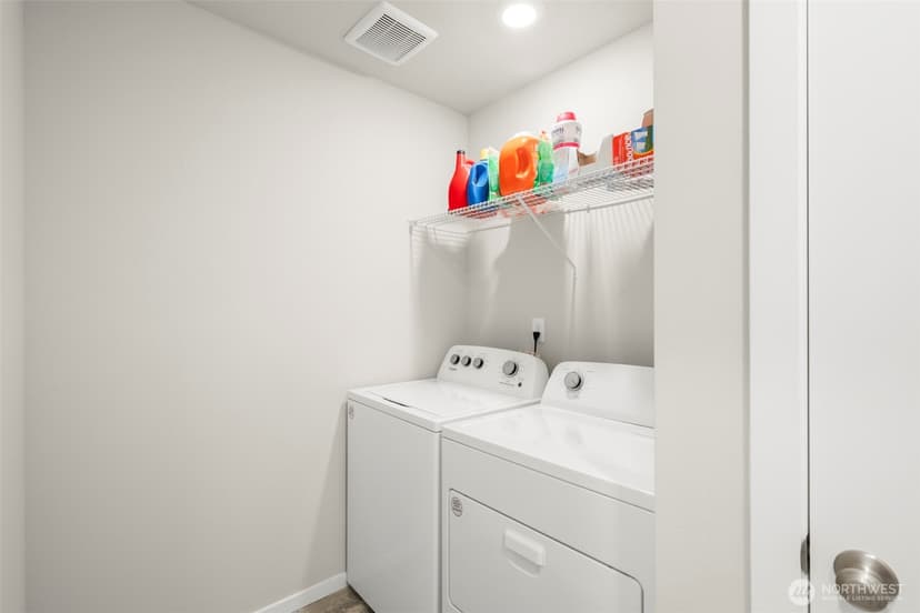 Property photo for 731 NE Cabot Lane, Bremerton photo 14