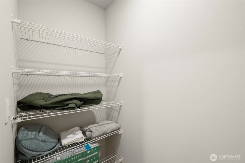 Property photo for 731 NE Cabot Lane, Bremerton photo 15