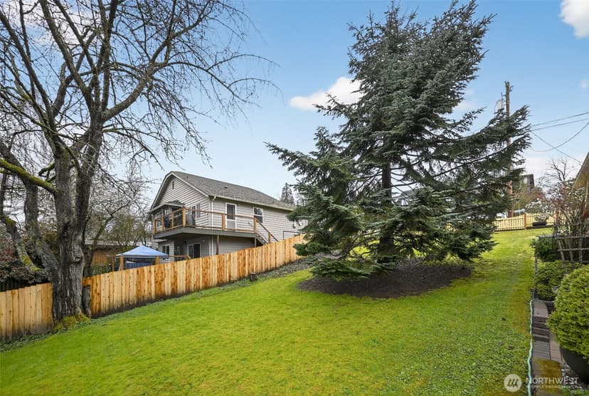 Property photo for 3931 Friday Avenue, Everett photo 30