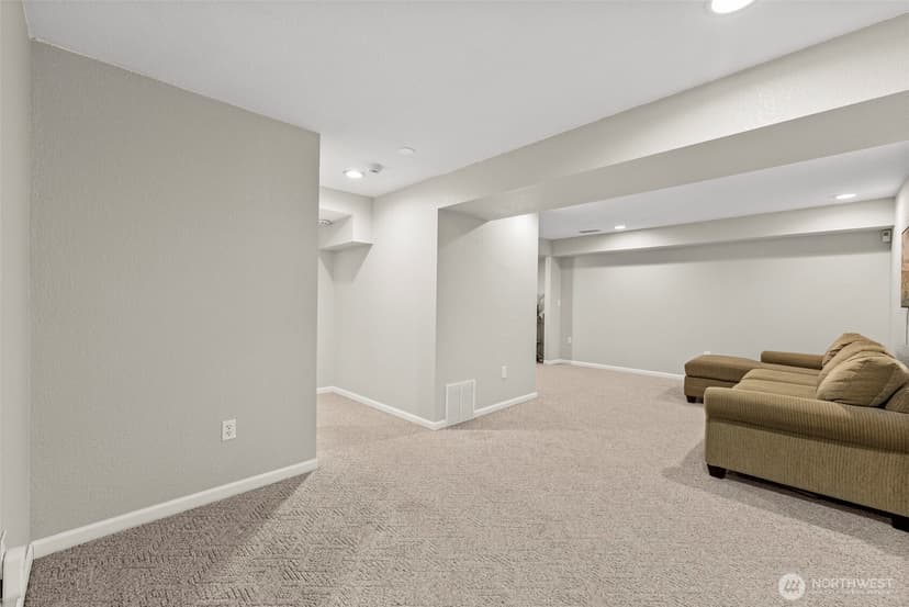 Property photo for 13716 106th Street E, Puyallup photo 30