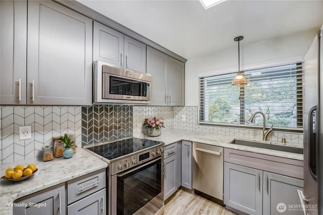 Property photo for 1723 NE 179th Street #3, Shoreline photo 4