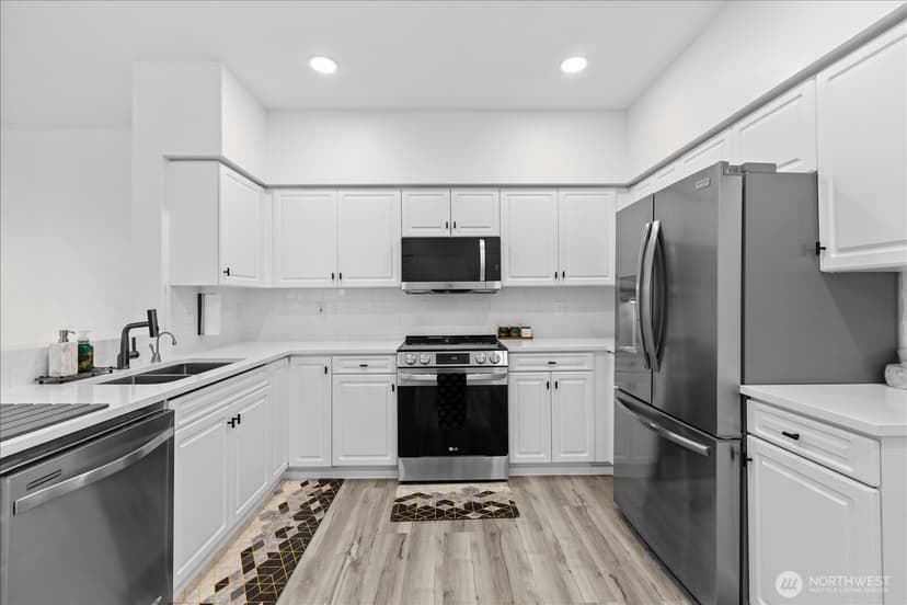 Property photo for 107 164th Street S #3-402, Bothell photo 12