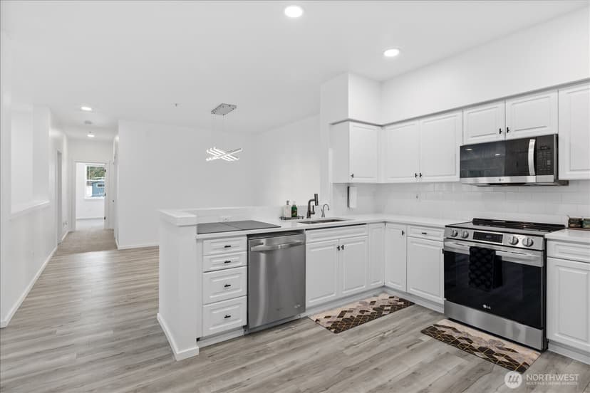 Property photo for 107 164th Street S #3-402, Bothell photo 13