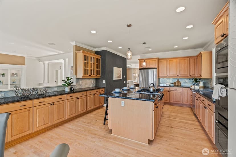 Property photo for 18212 85th Place W, Edmonds photo 14