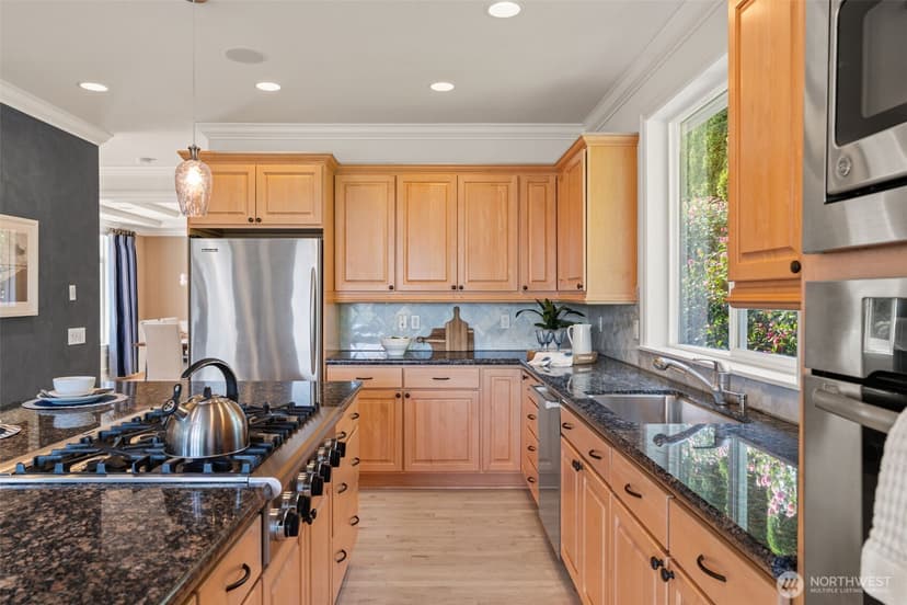 Property photo for 18212 85th Place W, Edmonds photo 12