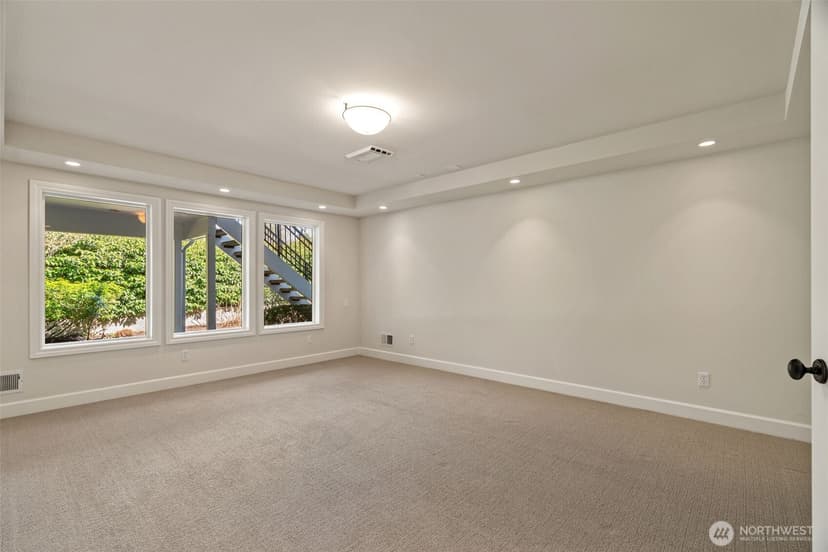 Property photo for 18212 85th Place W, Edmonds photo 33