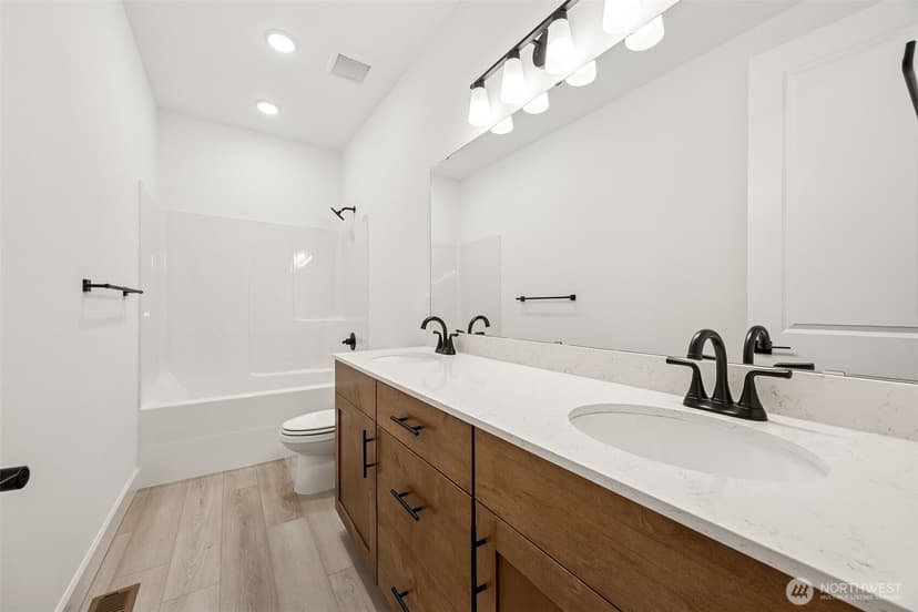 Property photo for 13910 180th Street E #23, Puyallup photo 18