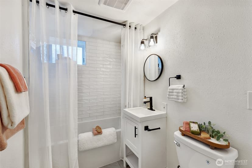 Property photo for 6346 26th Avenue SW, Seattle photo 23