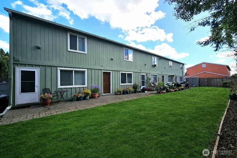 Property photo for 10318 15th Avenue Ct E, Tacoma photo 13