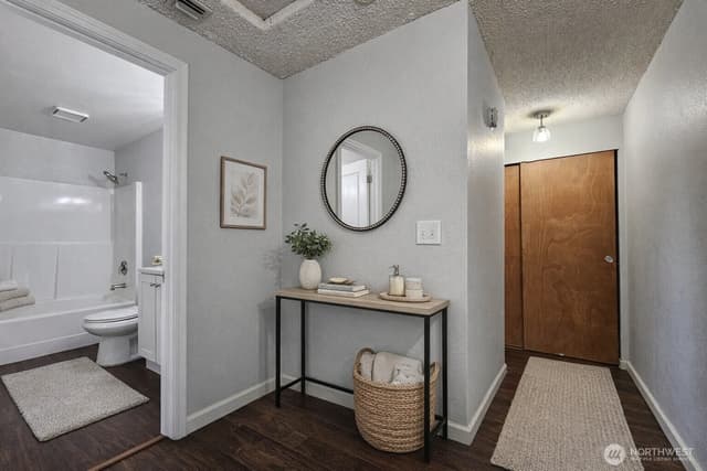 Property photo for 10318 15th Avenue Ct E, Tacoma photo 5
