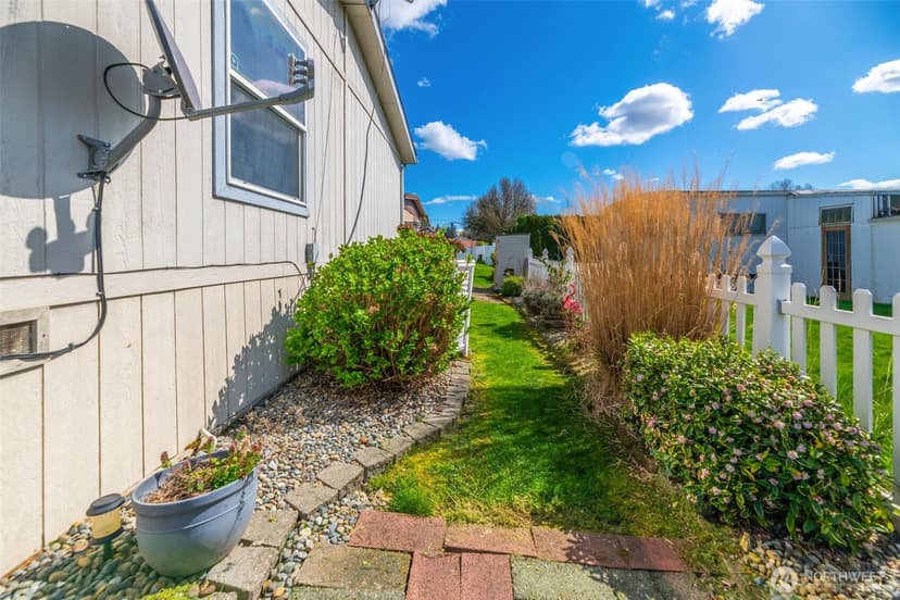 Property photo for 10716 61st Street E #108, Puyallup photo 29