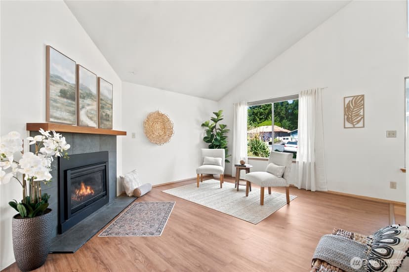 Property photo for 1059 NE Regal Court, Bremerton photo 5