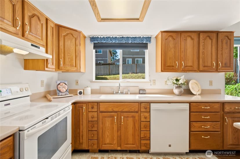 Property photo for 1059 NE Regal Court, Bremerton photo 12