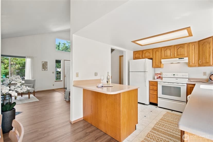 Property photo for 1059 NE Regal Court, Bremerton photo 9