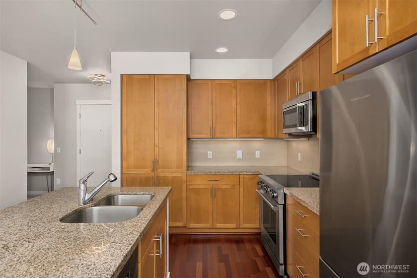 Property photo for 180 Harbor Square Loop NE #B421, Bainbridge Island photo 6