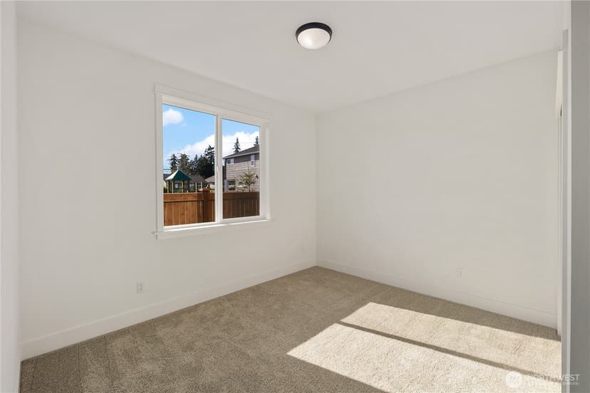 Property photo for 817 211th Place SE, Bothell photo 11
