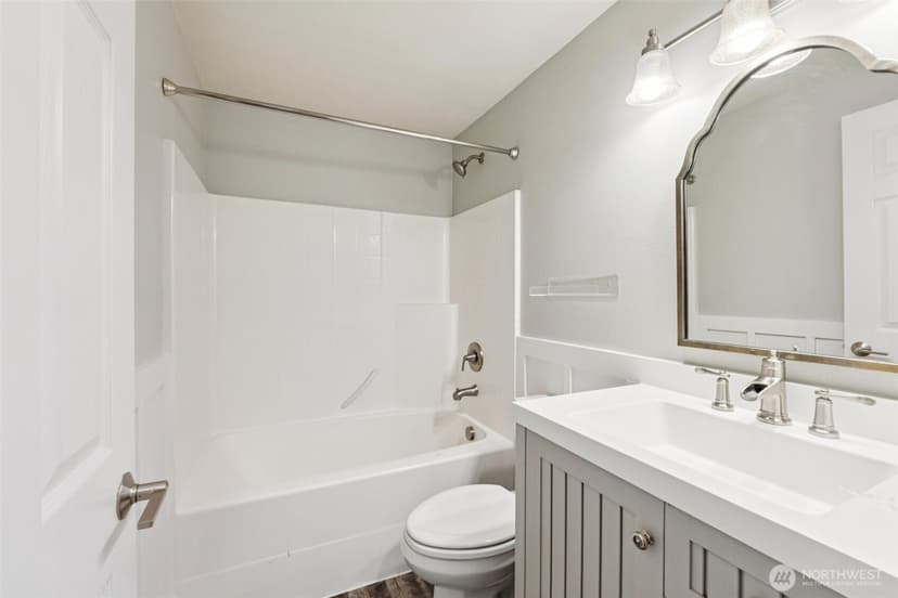 Property photo for 1724 147th Place SW, Lynnwood photo 8