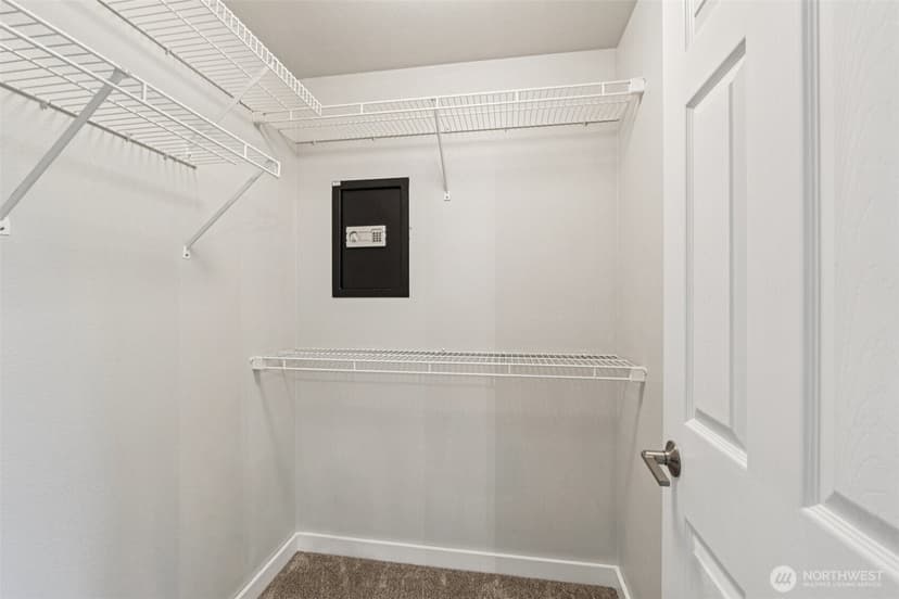 Property photo for 1724 147th Place SW, Lynnwood photo 15
