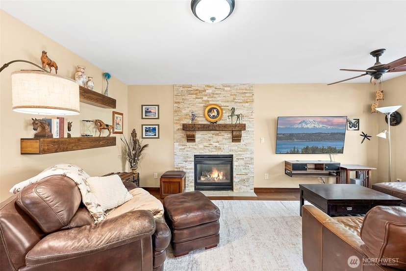 Property photo for 1312 203rd Avenue E, Lake Tapps photo 17