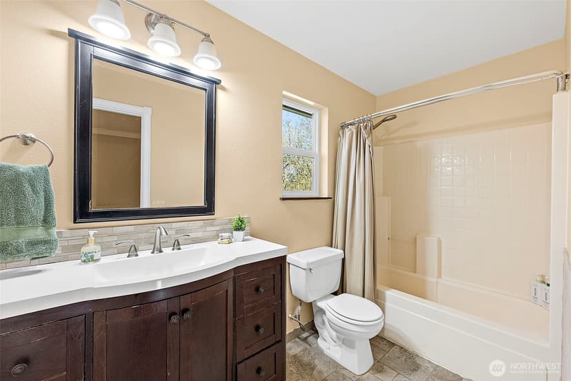 Property photo for 1312 203rd Avenue E, Lake Tapps photo 20