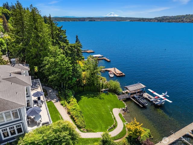 Property photo for 8233 W Mercer Way, Mercer Island