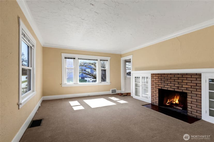 Property photo for 864 S Fife Street, Tacoma photo 6