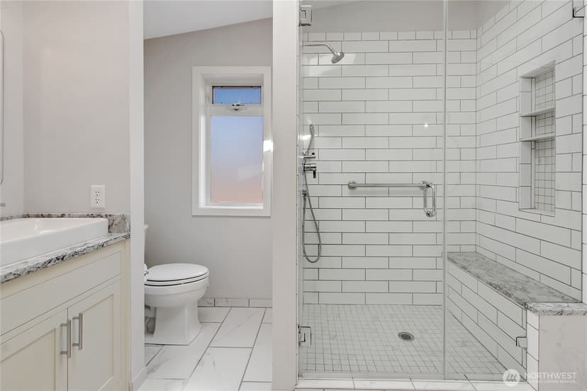Property photo for 864 S Fife Street, Tacoma photo 18