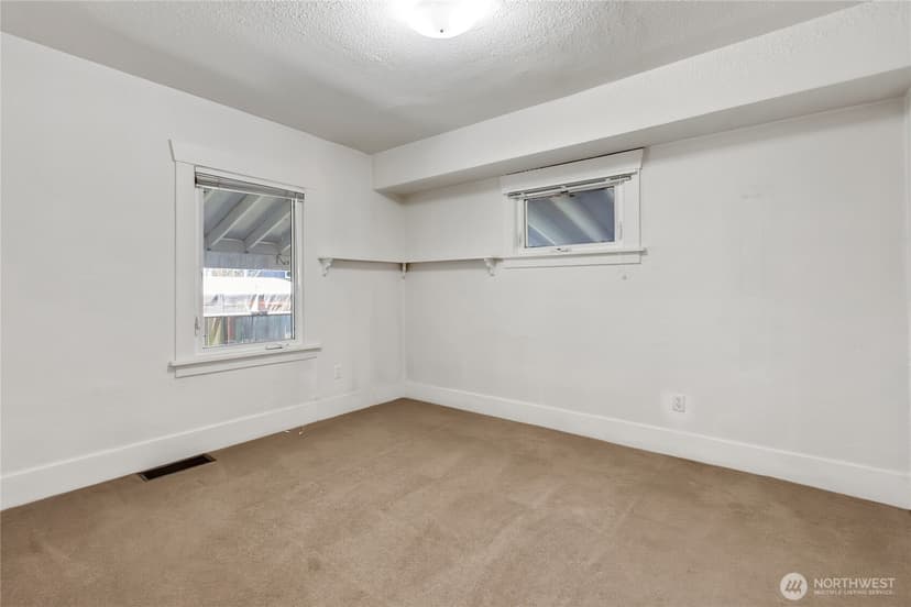 Property photo for 864 S Fife Street, Tacoma photo 21
