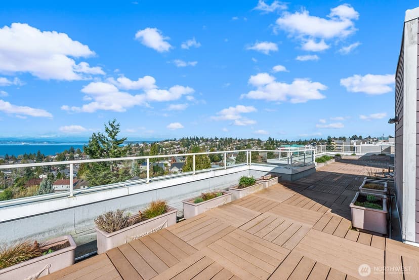 Property photo for 4847 California Avenue SW #402, Seattle photo 19