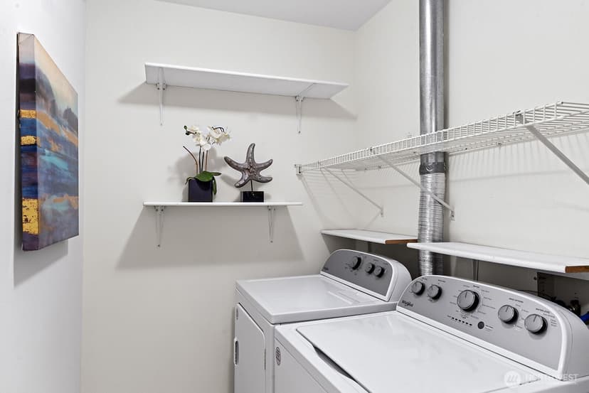 Property photo for 4847 California Avenue SW #402, Seattle photo 18