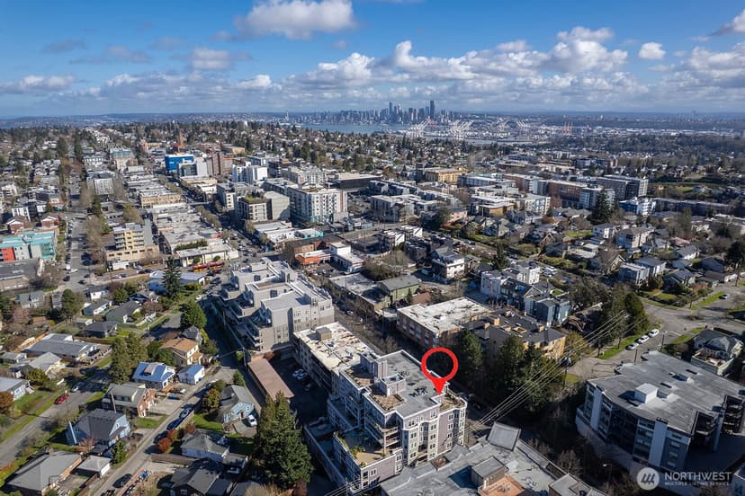 Property photo for 4847 California Avenue SW #402, Seattle photo 22