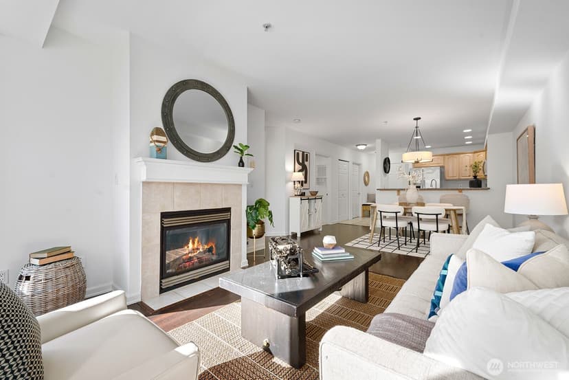 Property photo for 4847 California Avenue SW #402, Seattle photo 8