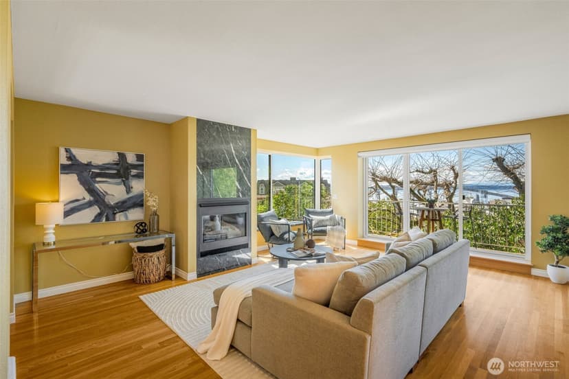 Property photo for 619 5th Avenue W #302, Seattle photo 7