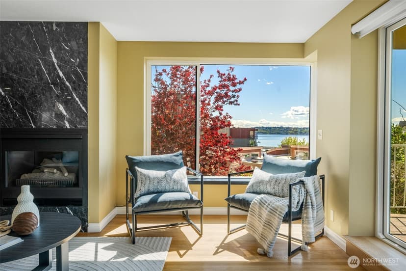 Property photo for 619 5th Avenue W #302, Seattle photo 6