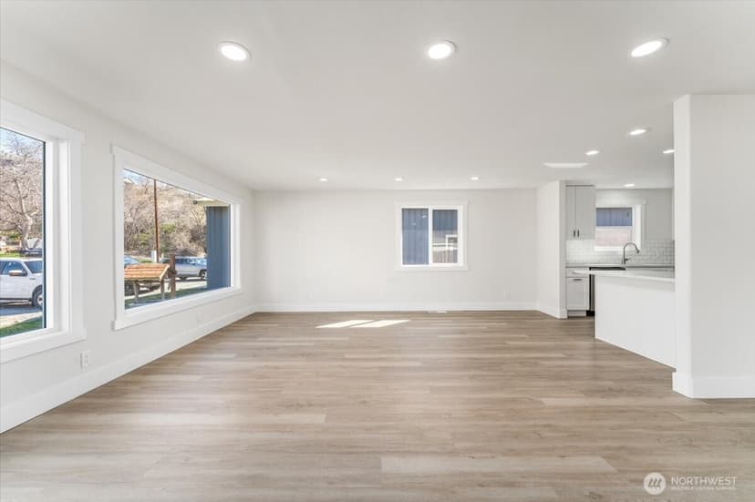 Property photo for 916 E Johnson Avenue, Chelan photo 18