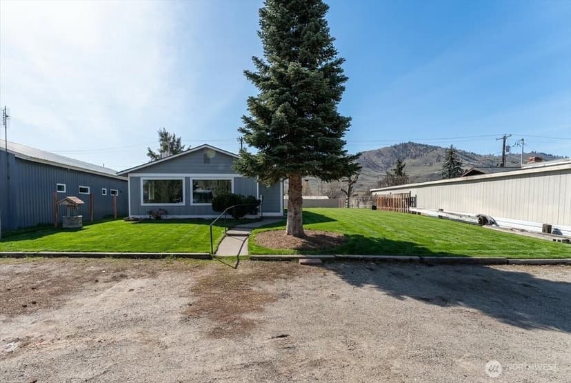 Property photo for 916 E Johnson Avenue, Chelan photo 5